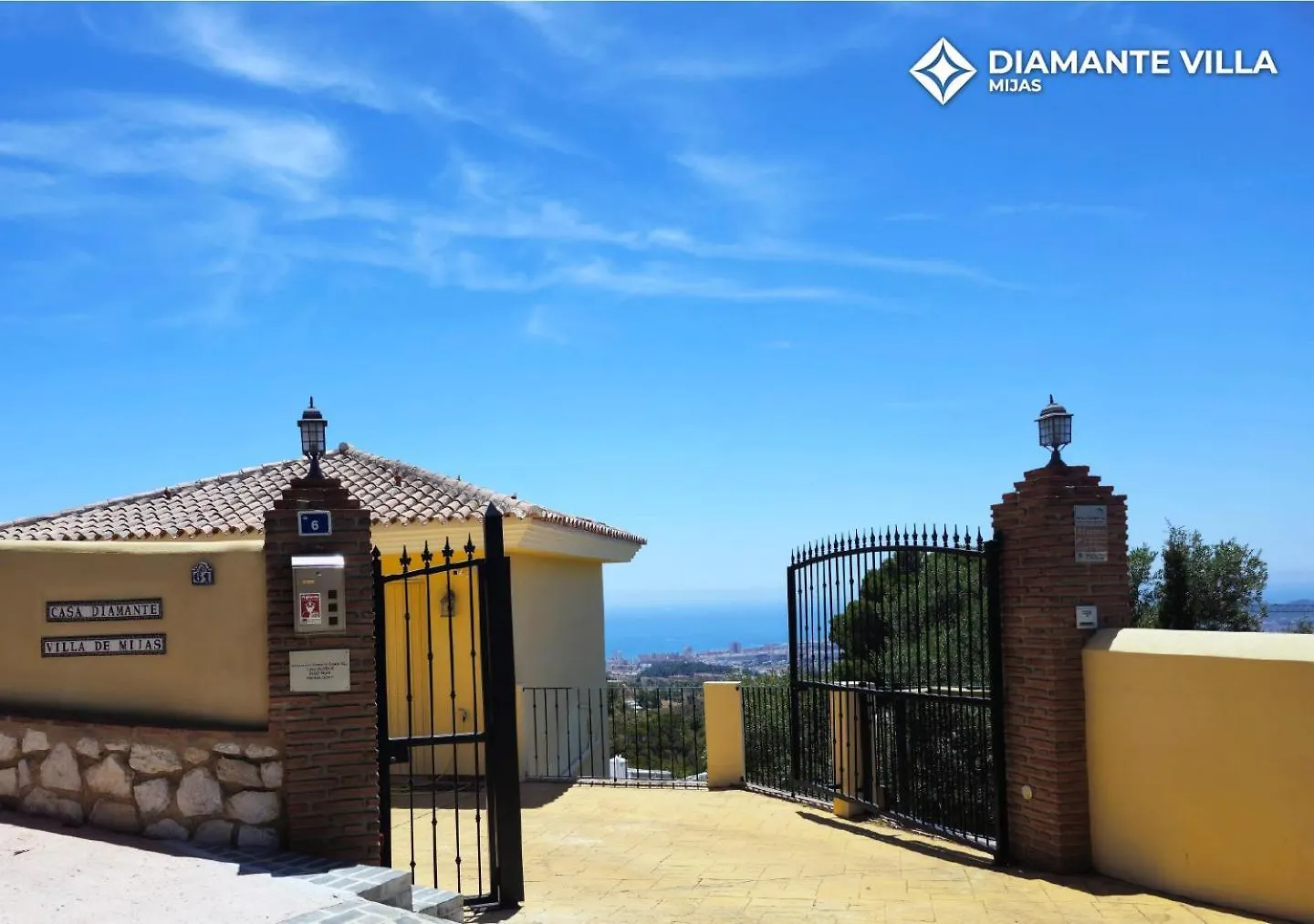 Diamante Villa 미하스