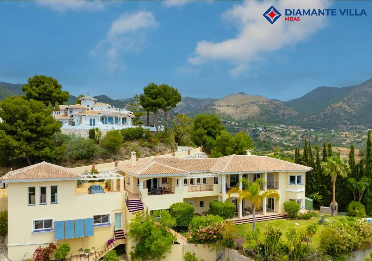 Diamante Villa 미하스