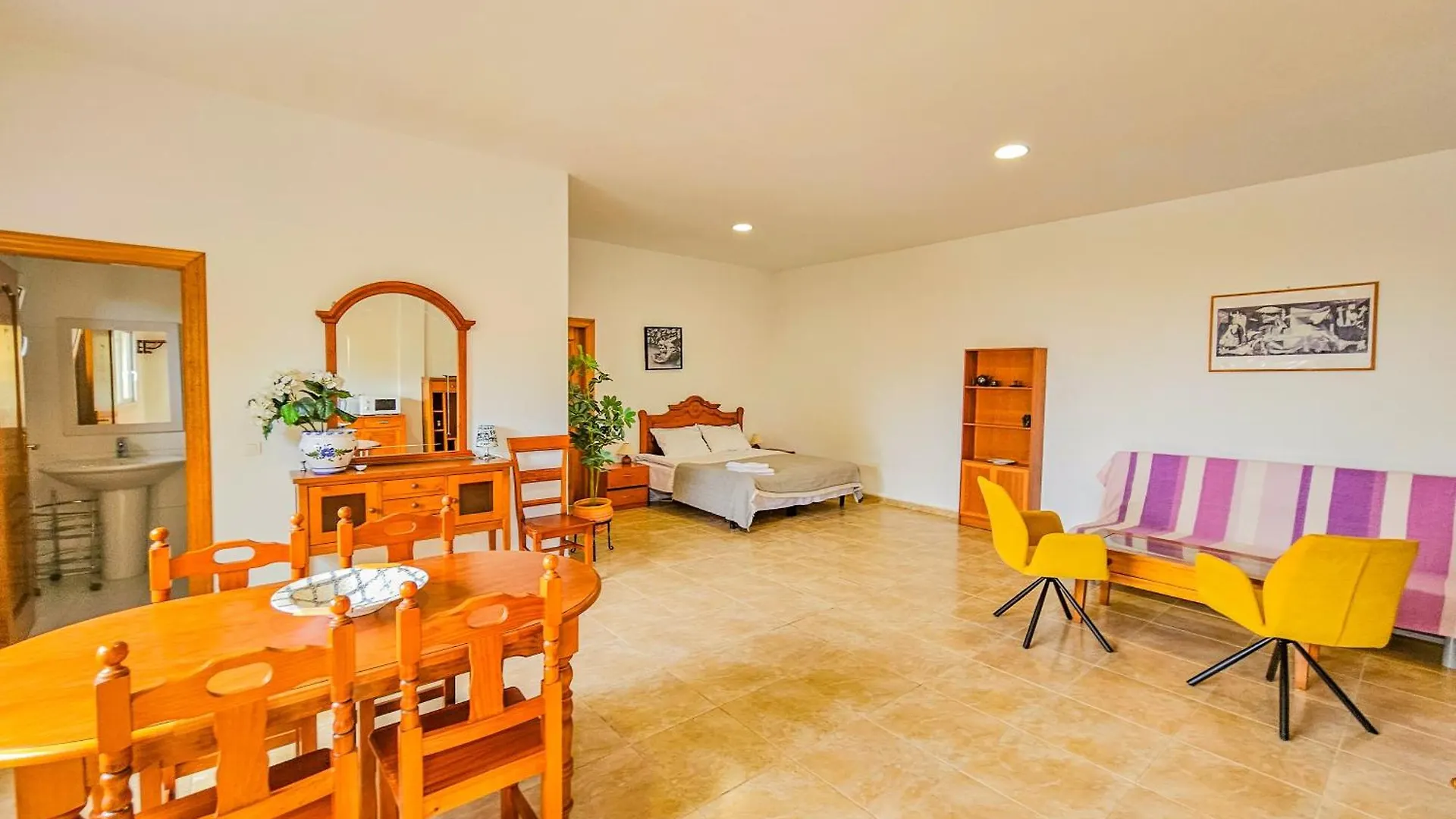 Diamante Villa 미하스